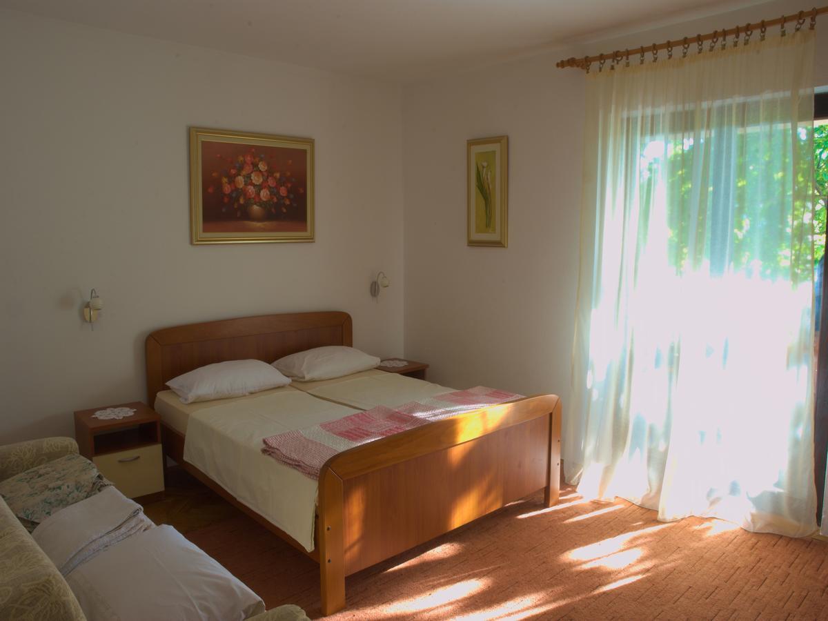 Filipo Apartments Porec Exterior photo